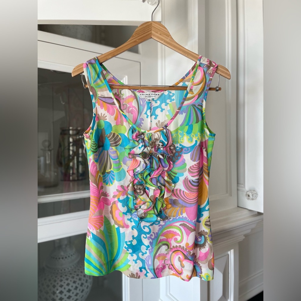TRINA TURK Geometric 100% Silk Top Size Small (Med)